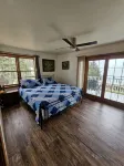 Large  Lakefront Home on Burt Lake, ICE FISHING Hunting, fishing snow sking golf - 3 estrellas