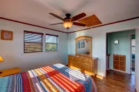 Surf Chalet w/ hot tub and kayaks