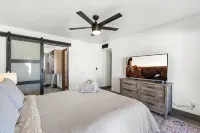 Home in the Heart of Glendale - 4-Star