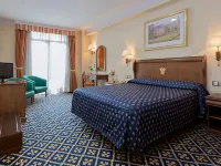 Agora Juan de Austria Hotels near Chamberi