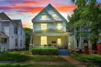 Craftsman charm King Bedroom Private Condo Unit walk to hospital &  capitol - Boutique