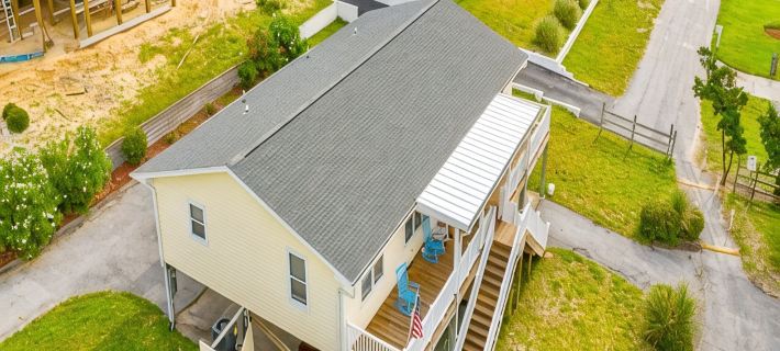 Surf Sounds Beach Retreat, Enter Your Relaxation Zone. Hotels in Emerald Isle