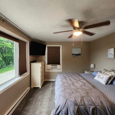 Harbor View Getaway located perfectly for your UP North Mackinac Vacation