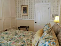 Turn-of-the-Century Gem! The Painted Lady. - 4-Star