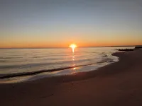 Dave’s Bay Getaway, tranquil setting, close to everything! - 4-Star