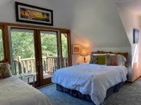 Perfect Grand Marais Get-Away! Pictured Rocks, snowmobile trails, beaches, etc - Homestays