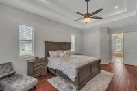 Everything you need in a home to enjoy Florida. - WiFi