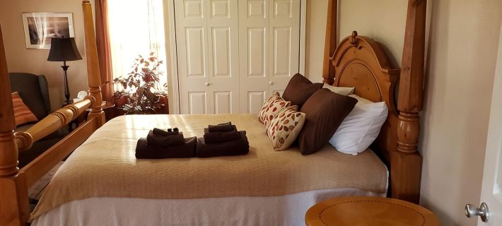 Finger Lakes Retreat! Hot Tub, Sauna, Country Views! Hotels in Steuben County