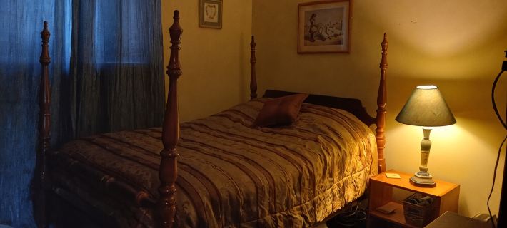 Beautiful Mountain Chalet with views, ski, golf, lake and pro Mt. bike trails. バサイのホテル