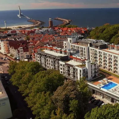 Apartamenty Balticon Nadmorskie Tarasy 콜베르그 부두 주변 호텔