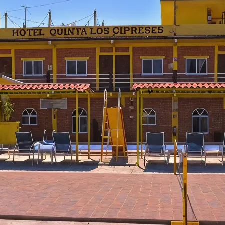 Hotel y Cabañas Quinta Los Cipreses