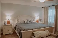 Beautiful 5bd/3ba in Gulf Breeze, Heated Private Pool & Pet Friendly! - Wifi