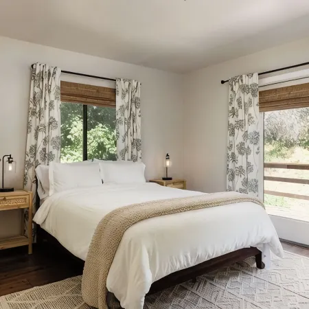 Serene Creekfront Cabin 2000 Sqft | 20Min to Yosemite