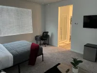 Cozy Suites in a New House! - 방갈로