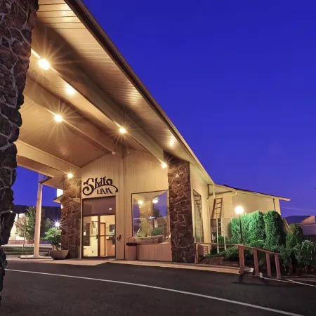 Red Lion Inn & Suites Grants Pass