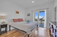 Ocean Views, New Custom Home, Direct Beach Access, CLEAN, Near Pier, + EZ Cart - 부티크