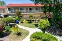 California Suites Hotel - Park Yeri