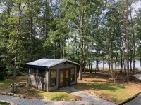 Swordfish Suite DOG friendly- Pup Shed Retreat - 4-Star
