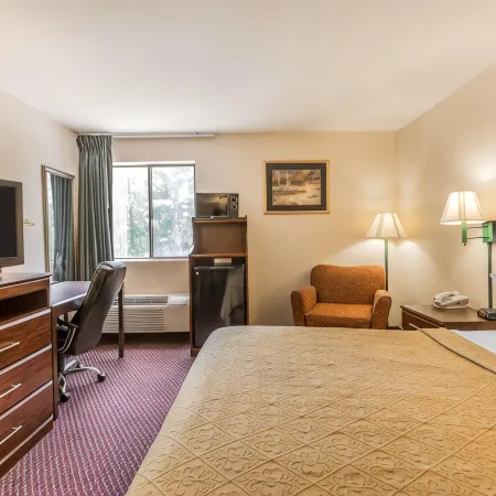 Quality Inn Pell City I-20 Exit 158 Hotels in St. Clair County