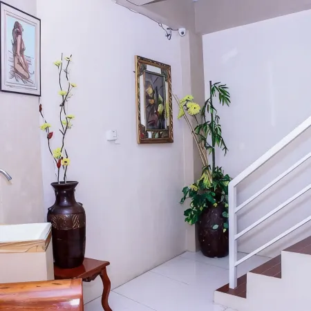 Aranas-Carillo Travellers Inn