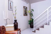 Aranas-Carillo Travellers Inn - 2つ星