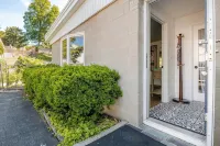 Beautiful 1 Bedroom, 1 Bathroom in Medford with WiFi and AC - Apartments