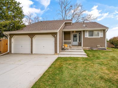 Centrally located Arvada Home