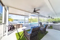 4BR/3BA Miami Welcoming Waterfront Wonder w/ Pool! - Homestays