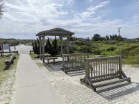 Duck Road Central Location🐶Dog Friendly🎾Parking &Tennis Pass⛱Walk to the Beach - Homestays