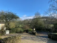 Charming Barn in Hope Valley - The Heart of the Peak District.  Sleeps 7 - WiFi