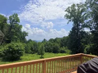 Peaceful Family & Pet-Friendly Country 3-Bedroom House. Fire Pit and Views! - Pool