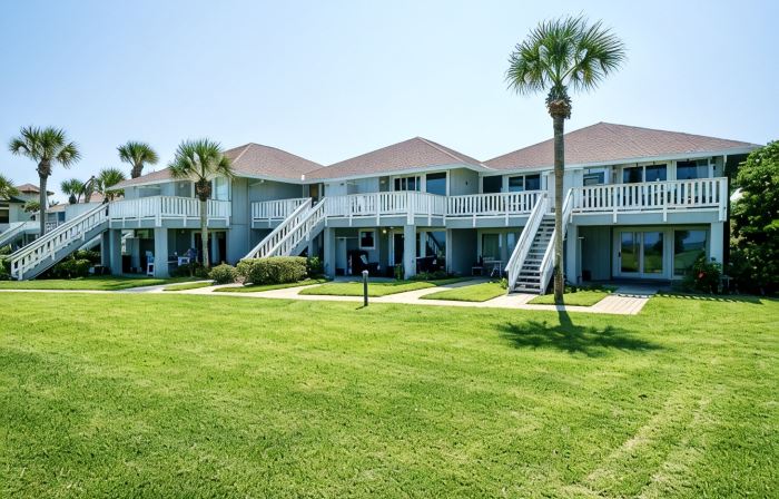 607 Surf Villas Oceanfront Condo at Sawgrass Beach Club Near Tpc and Mayo Clinic