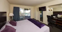 Orange Tree Inn - balcony
