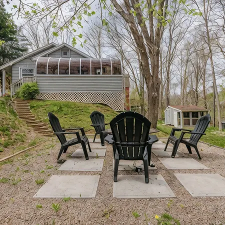 "Lisette's on Long Hill", cozy with boho charm