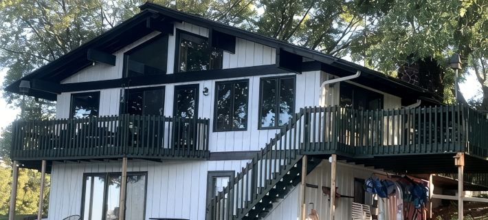 Spectacular Lake Home on Locke Lake in Monticello! Hotels in Wright County