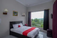 RedDoorz at Jalan Dieng 3 - شرفة