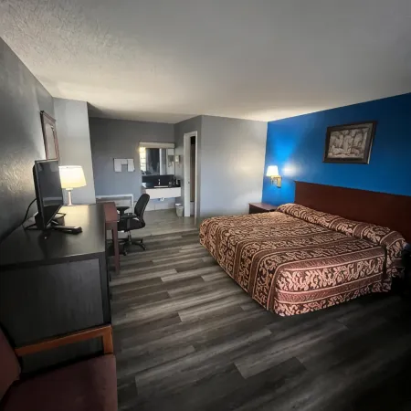 Executive Inn and Suites - Jackson