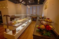 Opera Hotel - breakfast