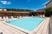Les Messageries - Pools