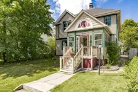 Leraan House. Historic Home in Duluth/Superior - Gym