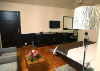 Hira Guest House - 2 stelle