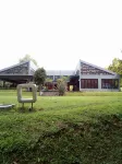 Hotel Taman Piknik - parking