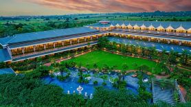 Mayfair Oasis Resort & Convention