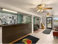 Super 8 by Wyndham Park City/North Wichita Area Hotels in Park City