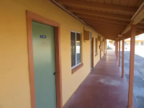 Super 8 by Wyndham Blythe