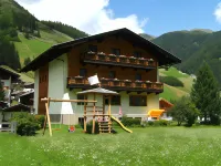 Gästeheim Großgasteiger Hotels in der Nähe von Kleiner Wassererlebnis-Rundweg (St. Jakob in Defreggen)