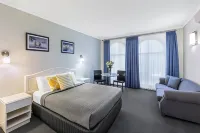 Cathedral Motor Inn