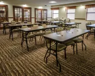 Quality Suites Hotels in Clarksville