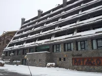 Yomo Patagonia Hotels in Arinsal