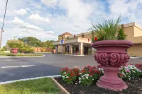Super 8 by Wyndham Goldsboro Hôtels à : Goldsboro
